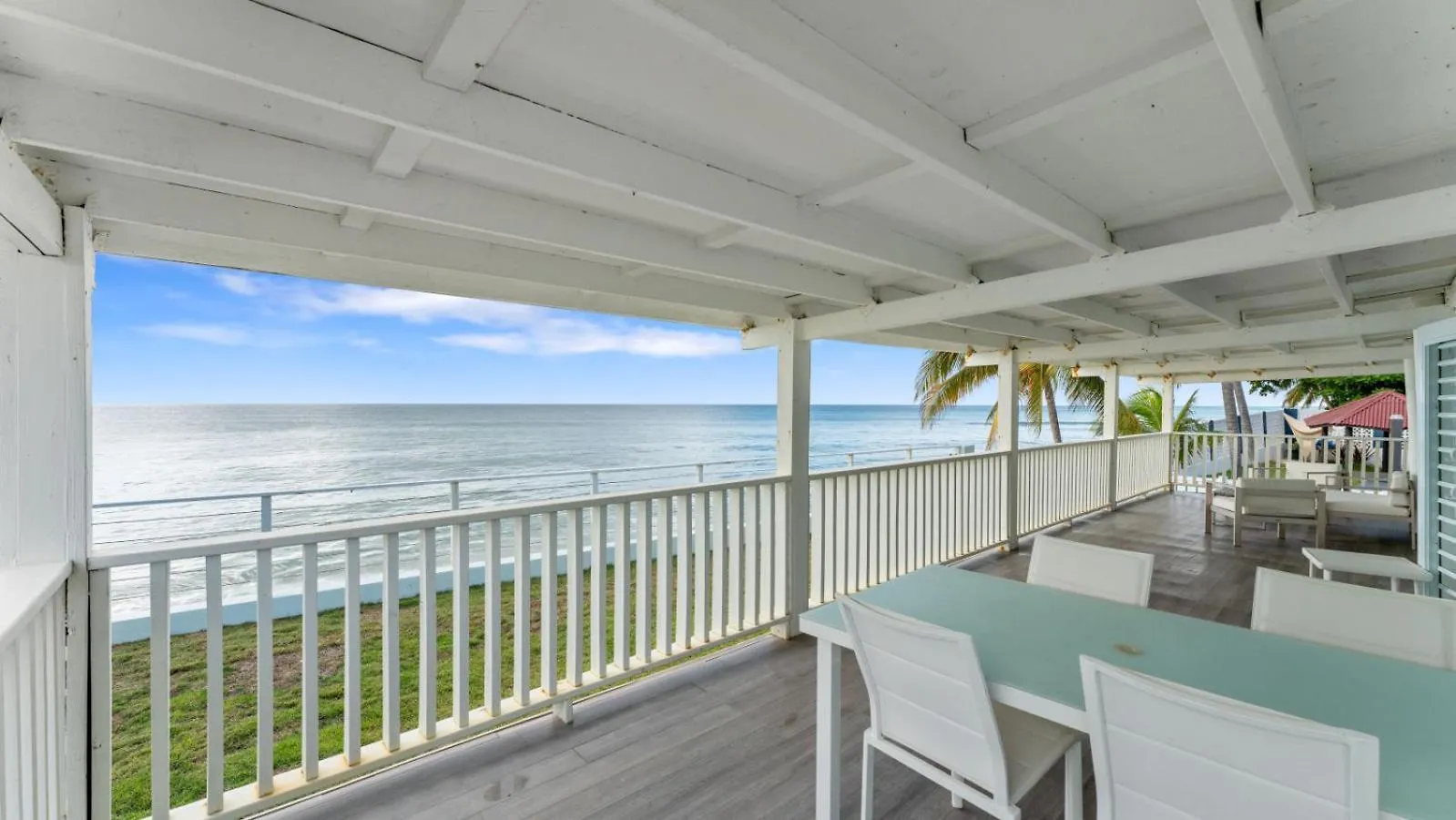 Danielas Beachfront House Rincon Casa vacanze